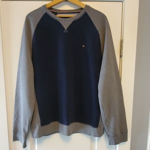 Tommy Hilfiger two toned sweatshirt!